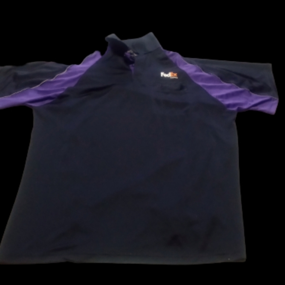 Fed Ex worker uniform